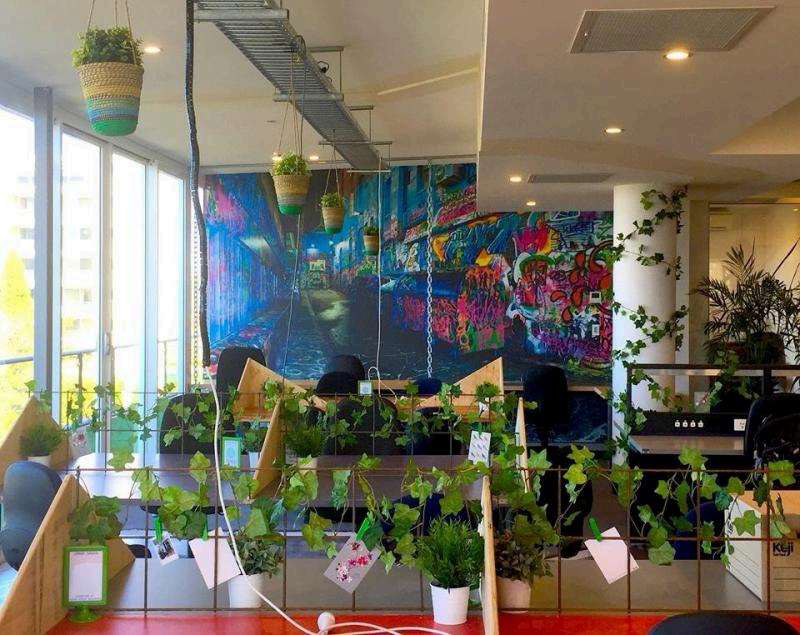 Printed wall wrap in a coworking fitout